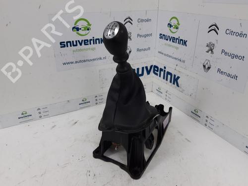 Used Shift knob RENAULT SCÉNIC III (JZ0/1_) 1.6 16V (JZ0U, JZ1B) (110 hp) 10795002