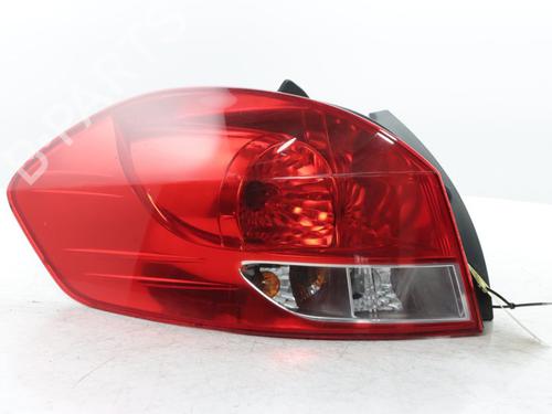left-taillight-renault-clio-iii-grandtour-kr01_-2007-35991619 main image