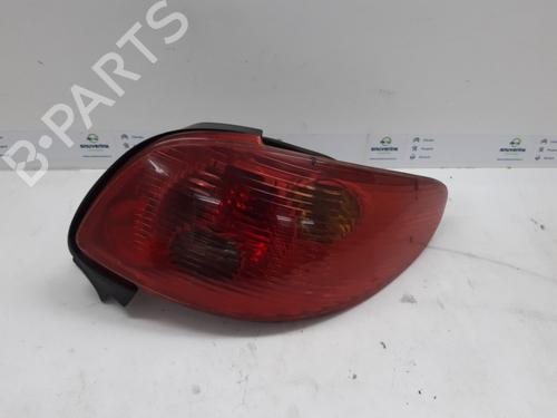 Used Right taillight PEUGEOT 206 CC (2D) 1.6 16V (2DNFUF, 2DNFUR) (109 hp) 10796141