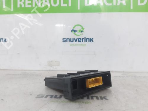 Calculateurs d'éclairage PEUGEOT 308 SW III (FC_, FJ_, FR_, F4_, FN_) PureTech 136 (FRHPYC) (136 hp) 24988761