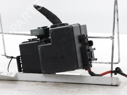 Used Fuse box Fuse box VOLVO V60 II (225) T6 Plug-in Hybrid AWD (349 hp) 40588066 40588066