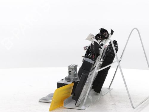 Engine control unit (ECU) RENAULT ARKANA I (LCM_, LDN_) 1.6 E-TECH 145 (LDMU) | BP30758317M57