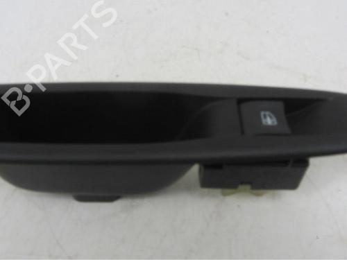 Used Switch Switch RENAULT CAPTUR I (J5_, H5_) 0.9 TCe 90 (90 hp) 40594943 40594943