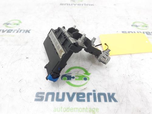 Used Fuse box RENAULT ARKANA I (LCM_, LDN_) 1.3 TCe 160 (LDN1) (158 hp) 20158233