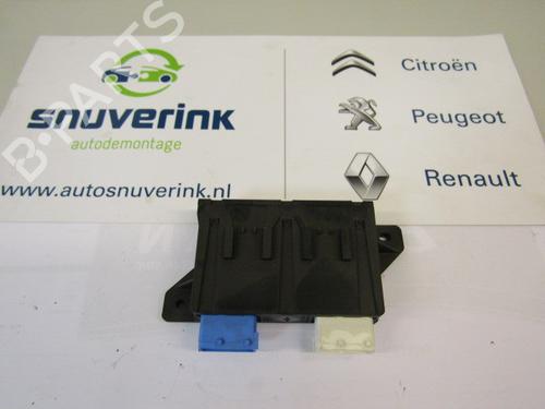 Used Electronic module CITROËN C4 Picasso II 1.2 THP 130 (130 hp) 30185121