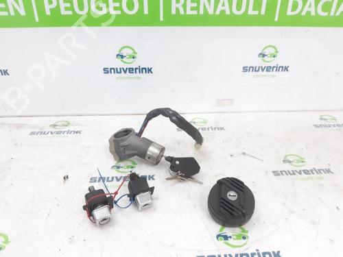 Used Ignition barrel PEUGEOT J5 Platform/Chassis (280L) 2.5 D (73 hp) 25776333