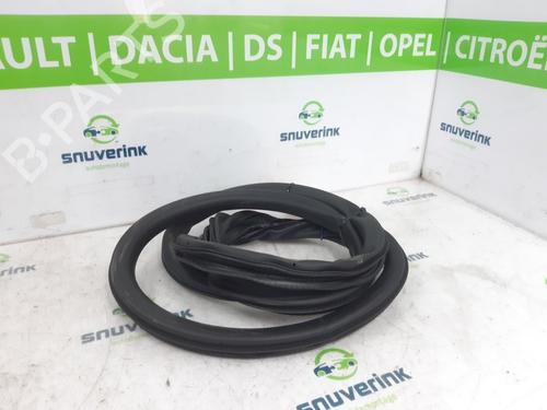Rubber door seal CITROËN C4 III (BA_, BB_, BC_) ë-C4 (BCZKXC, BZCKSC) | BP24647393C142 