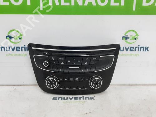 Used Climate control PEUGEOT 508 I (8D_) 2.0 HDi Hybrid4 AWC (200 hp) 24166410