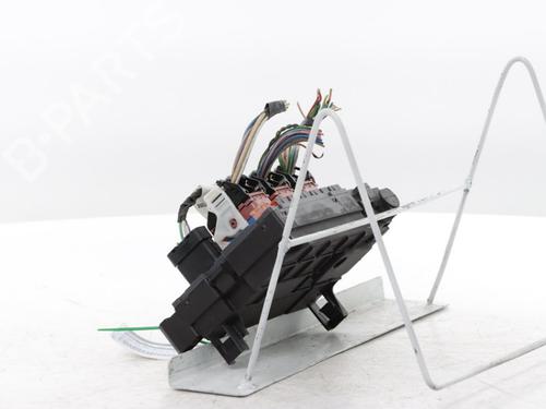 Fuse box PEUGEOT 508 SW I (8E_) 2.0 HDi RXH Hybrid4 | BP30758642E1