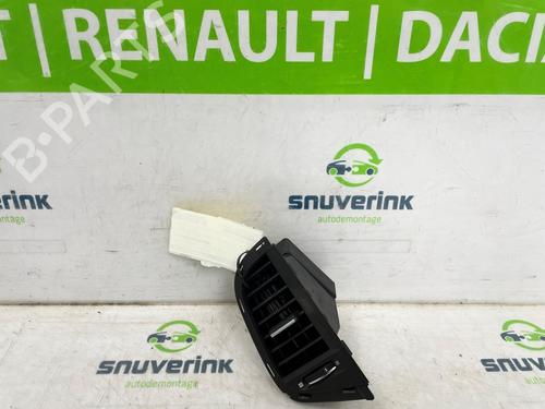 air-vent-renault-megane-iv-hatchback-b9amn_-2015-25829126 main image