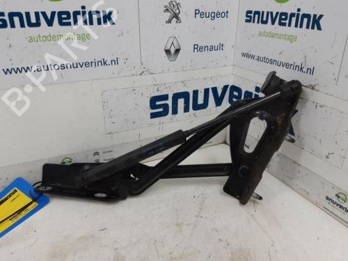 Used Hinge/Door check strap Hinge/Door check strap PEUGEOT 407 (6D_) 2.0 (6DRFNB, 6DRFNE) (136 hp) 40568791 40568791
