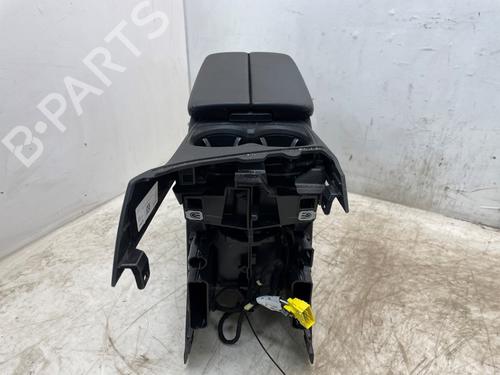 Middle console PEUGEOT 3008 II SUV (MC_, MR_, MJ_, M4_) 1.5 BlueHDi 130 | BP31050186I22 