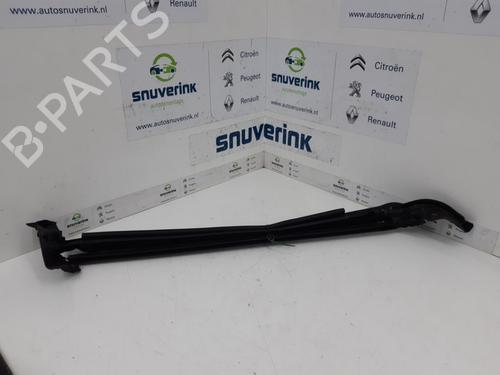 Used Door moulding trim RENAULT MEGANE II Coupé-Cabriolet (EM0/1_) 2.0 (135 hp) 24163598