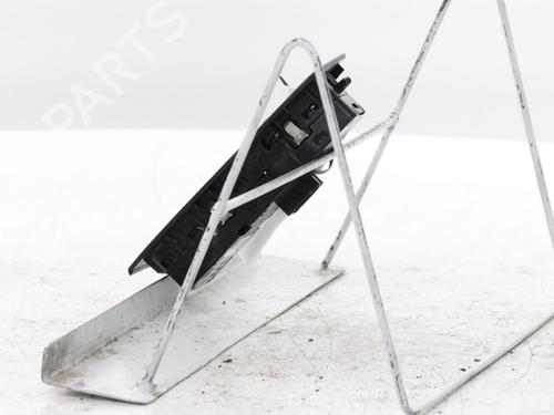 Switch BMW 1 (F40) 118 i | BP33845924I30 - Image 4