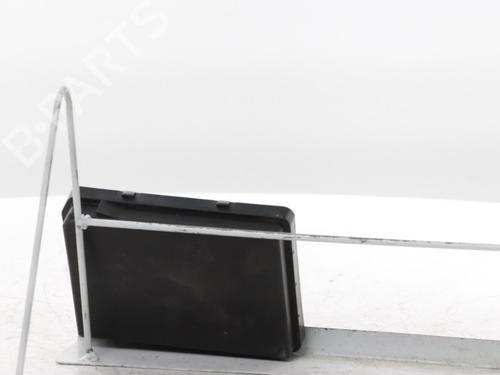 Fuse box RENAULT CLIO V (B7_) 1.0 TCe 90 (B7MT) | BP31050239E1