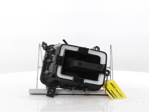 left-daytime-light-renault-5-2024-33696746 main image