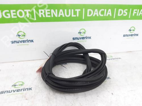Used Rubber door seal DS DS 7 (J4_, JC_) E-TENSE 4x4 300 (J45GBU) (299 hp) 23393535
