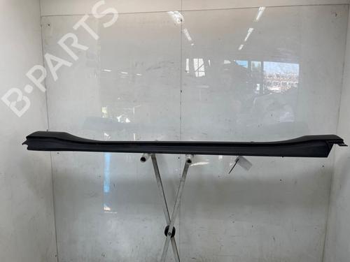 Used Left sideskirt Left sideskirt 38234664 38234664
