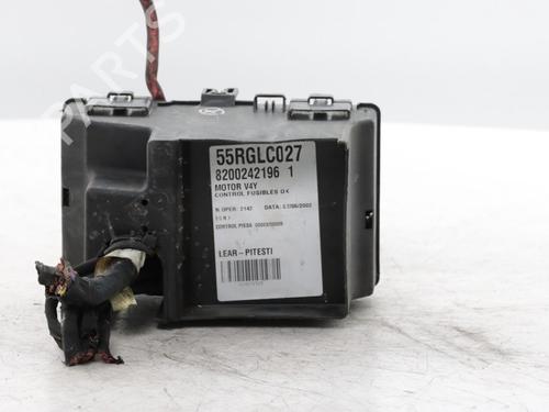 fuse-box-renault-vel-satis-bj0_-2002-34567680 main image