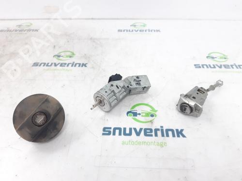 Used Ignition barrel CITROËN DS3 (SA_) 1.6 HDi 90 (92 hp) 13359819