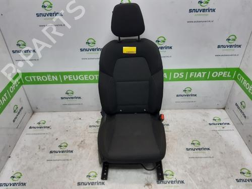 right-front-seat-renault-clio-v-b7_-10-tce-90-b7mt-873017782r-876011449r-2019-12177924 main image