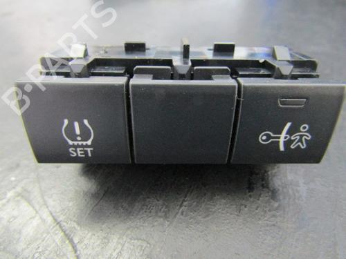 Used Switch PEUGEOT 2008 I (CU_) 1.6 HDi (92 hp) 24162644