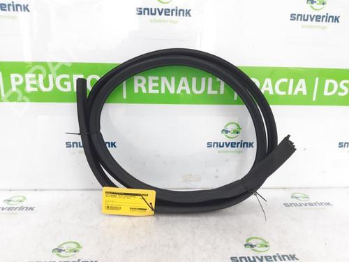 Used Rubber door seal DACIA DUSTER (HS_) 1.2 TCe 125 (125 hp) 16099215