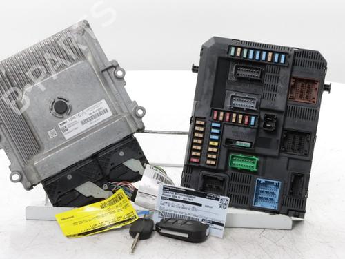 Used Engine control unit (ECU) PEUGEOT 2008 I (CU_) 1.2 THP 110 / PureTech 110 (110 hp) 30186633