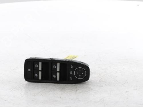 switch-renault-scenic-e-tech-phase-i-2023-33696248 main image