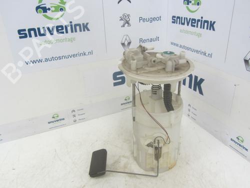 Used Fuel pump RENAULT TRAFIC II Van (FL) 2.0 dCi 115 (FL01, FL0U, FL00, FL0H, FL0M) (114 hp) 30866597
