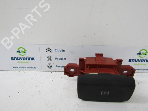 Used Switch PEUGEOT 508 I (8D_) 2.0 HDi Hybrid4 AWC (200 hp) 23122278
