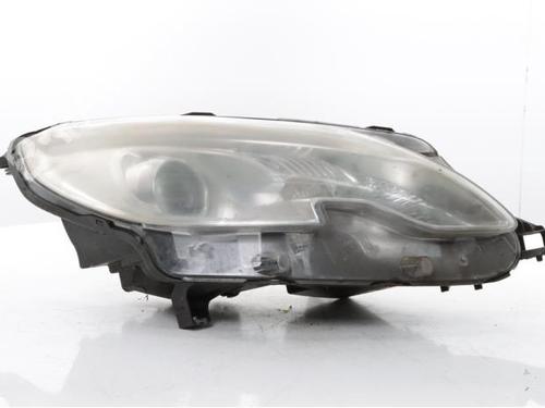 Used Right headlight Right headlight PEUGEOT 2008 I (CU_) 1.2 VTi (82 hp) 40614272 40614272