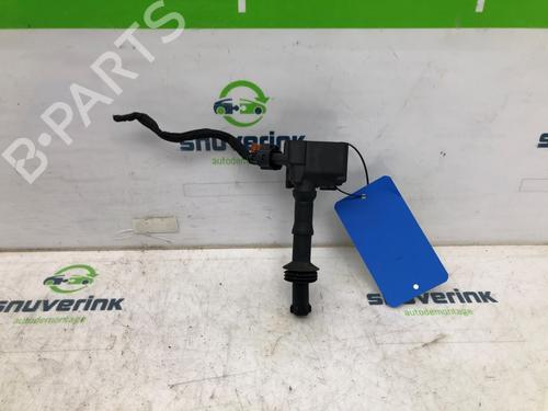 Used Ignition coil PEUGEOT 3008 II SUV (MC_, MR_, MJ_, M4_) 1.2 THP/ PureTech 130 (MRHNSM, MRHNSU, MRHNSJ, MRHNYW,... (131 hp) 19258500