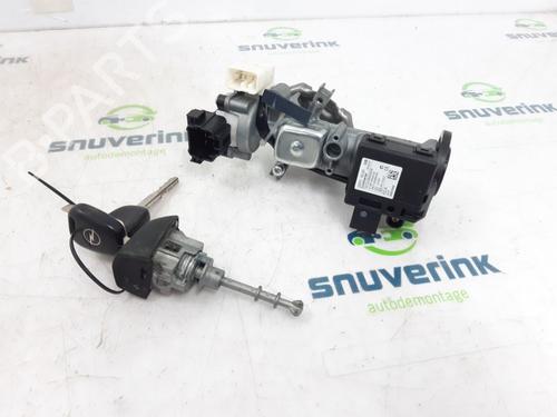 Used Ignition barrel OPEL AGILA B (H08) 1.0 (F68) (65 hp) 24164732