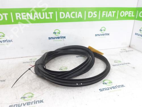 Rubber door seal RENAULT MEGANE III Grandtour (KZ0/1) 1.5 dCi (KZ09, KZ0D, KZ1G, KZ29, KZ14, KZ1W, KZ10, KZ1F,... | BP22218708C142 