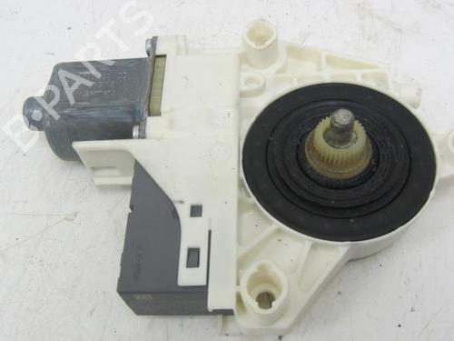 Used Electronic module Electronic module PEUGEOT 407 SW (6E_, 6D_) 2.0 HDi 135 (136 hp) 40592798 40592798