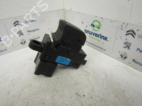 Used Switch NISSAN NOTE (E11, NE11) 1.6 (110 hp) 10782592