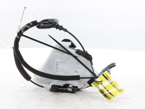 front-right-lock-renault-arkana-i-lcm_-ldn_-2019-33874346 main image