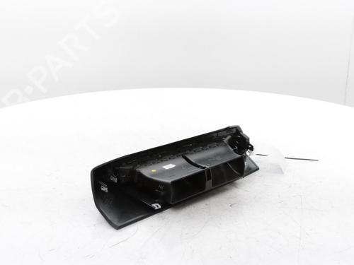 Air vent PEUGEOT 3008 II SUV (MC_, MR_, MJ_, M4_) 1.2 THP/ PureTech 130 (MRHNSM, MRHNSU, MRHNSJ, MRHNYW,... | BP30186040I21