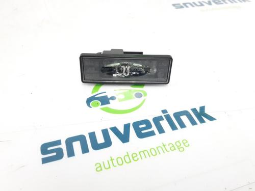 Nummerpladelys Nummerpladelys RENAULT ARKANA I (LCM_, LDN_) 1.6 E-TECH 145 (LDMU) (143 hp) 13194267 13194267