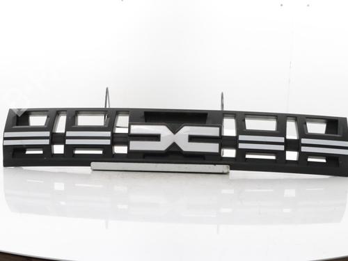 Used Grille Grille 39267728 39267728