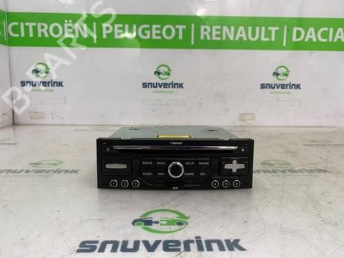 Used Radio PEUGEOT 5008 (0U_, 0E_) 1.6 16V (156 hp) 25980326