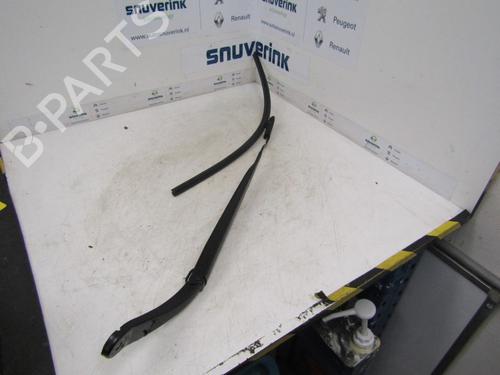 Used Front windshield wiper arm RENAULT SCÉNIC II (JM0/1_) 1.6 (JM0C, JM0J, JM1B) (113 hp) 13188618
