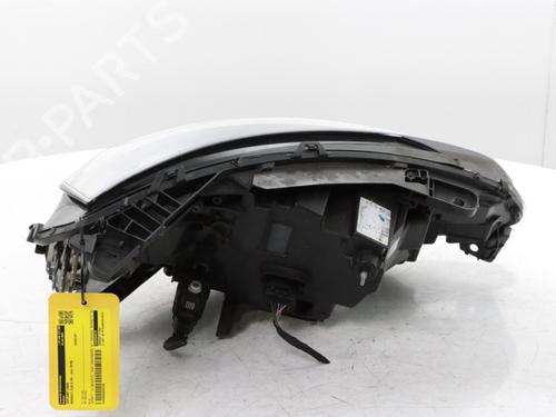 Left headlight RENAULT CLIO V (B7_) 1.0 TCe 100 (B7MT) | BP30186682C28