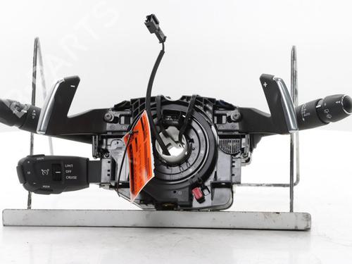 Used Steering column stalk Steering column stalk DS DS 3 / DS 3 CROSSBACK (UR_, UC_, UJ_) 1.2 PureTech 130 (URHNSS) (131 hp) 40266008 40266008