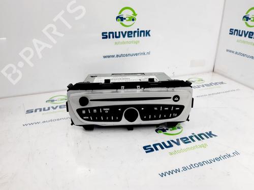 Bilradio RENAULT TWINGO II (CN0_) 1.2 16V (CN04, CN0B) (75 hp) 10805605