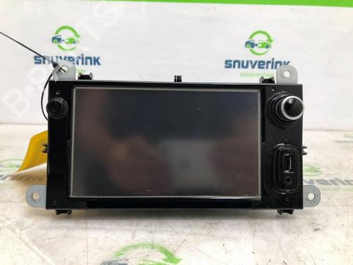 Radio RENAULT CLIO IV Grandtour (KH_) 1.5 dCi 90 (KHN3, KHN4) | BP19306652E6 