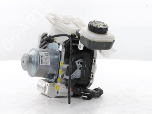 servo-brake-volvo-xc40-536-2017-40297506 main image