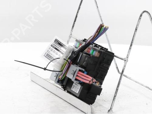 Fuse box LAND ROVER DEFENDER Station Wagon (L663) P300 Si4 4x4 | BP40588807E1 - Image 3