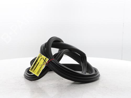 rubber-door-seal-renault-clio-iv-bh_-2012-2013-2014-2015-2016-2017-2018-2019-2020-2021-34566787 main image